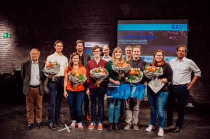 Die Gewinner und Teilnehmer des vom Zentrum Digitalisierung.Bayern veranstalteten Science Slam. © ZD.B