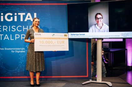 Der Sonderpreis geht an Valeriya Ionan, Vize-Ministerin für Eurointegration für ihren persönlichen Einsatz sowie den Einsatz ihrer Mitarbeiterinnen und Mitarbeitern für die digitale Transformation.  