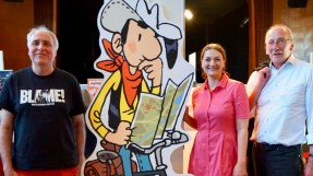 Digitalministerin Judith Gerlach, MdL, bei der Comic-Ausstellung in der Alten Kongresshalle