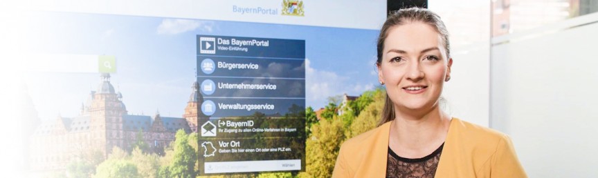 Staatsministerin Judith Gerlach, MdL, macht sich für Interoperabilität stark. Digitalministerin Judith Gerlach spricht zum Thema Interoperabilität