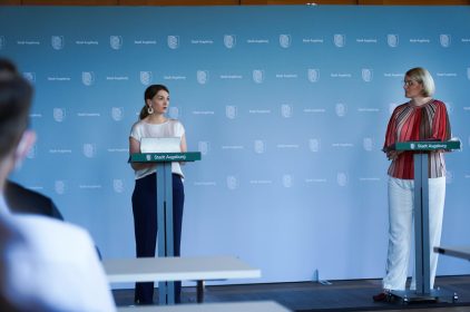 Digitalministerin Gerlach bei der Pressekonferenz