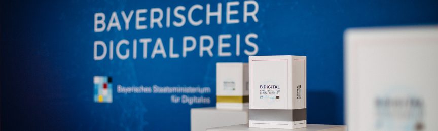 1. Bayerischer Digitalpreis B.DiGiTAL Karton mit Aufdruck B.Digital
