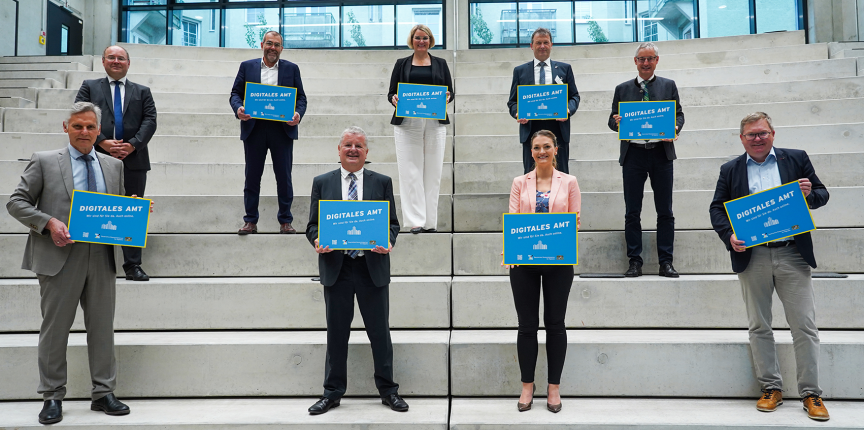 Gruppenbild zur Initiative Digitales Amt