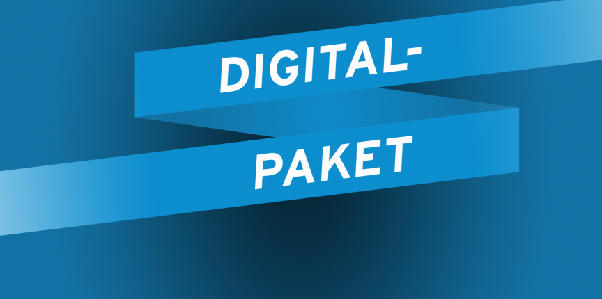 Blauer Hintergrund mit der Schrift: Digitalpaket