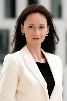 Rolemodel Nicole Formica-Schiller, Gründerin & CEO Pamanicor Health AG │ Vorstand KI Bundesverband │ OECD KI-Expertin │Buchautorin<br />
